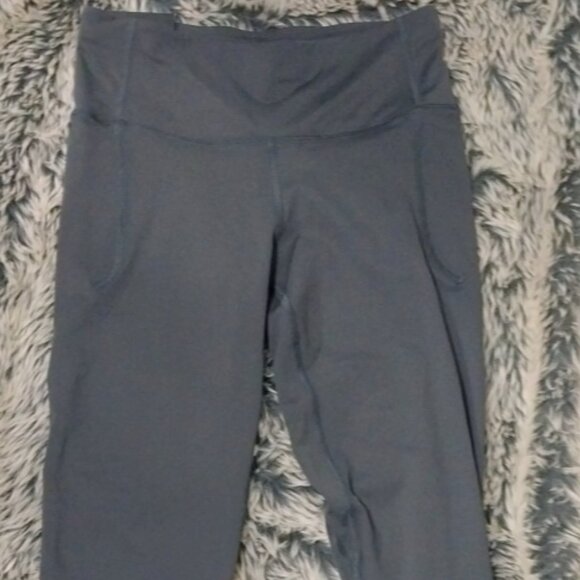 NWT Under Armour Meridian Women's Ultra High Rise Leggings - Picture 4 of 4
